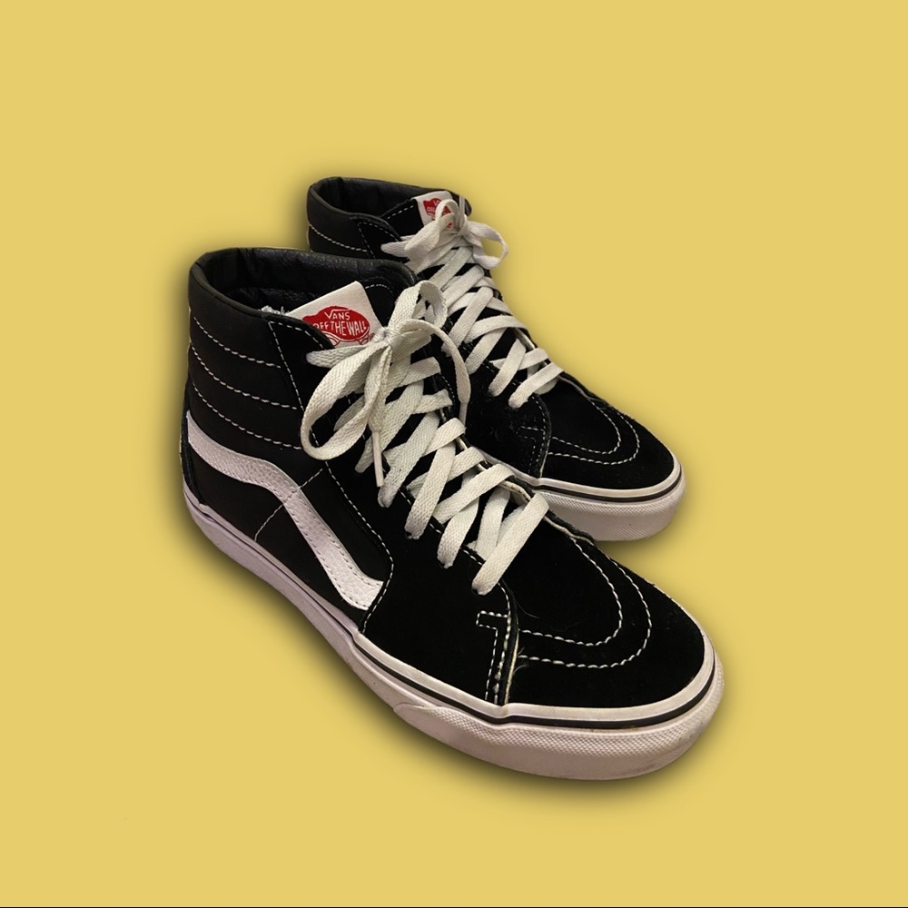 Women’s 7.5 (Men’s 6.0) black Sk8-Hi Vans